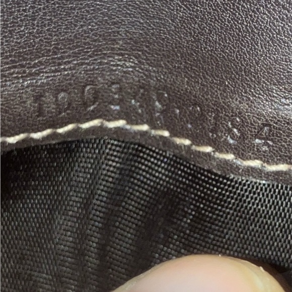 Gucci Brown and Gold Vintage Coated Canvas and Leather Mens Wallet with Crest - Picture 8 of 10